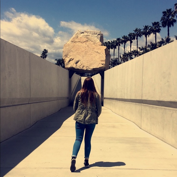 Meet your Posher, Taylor - Picture 1 of 1